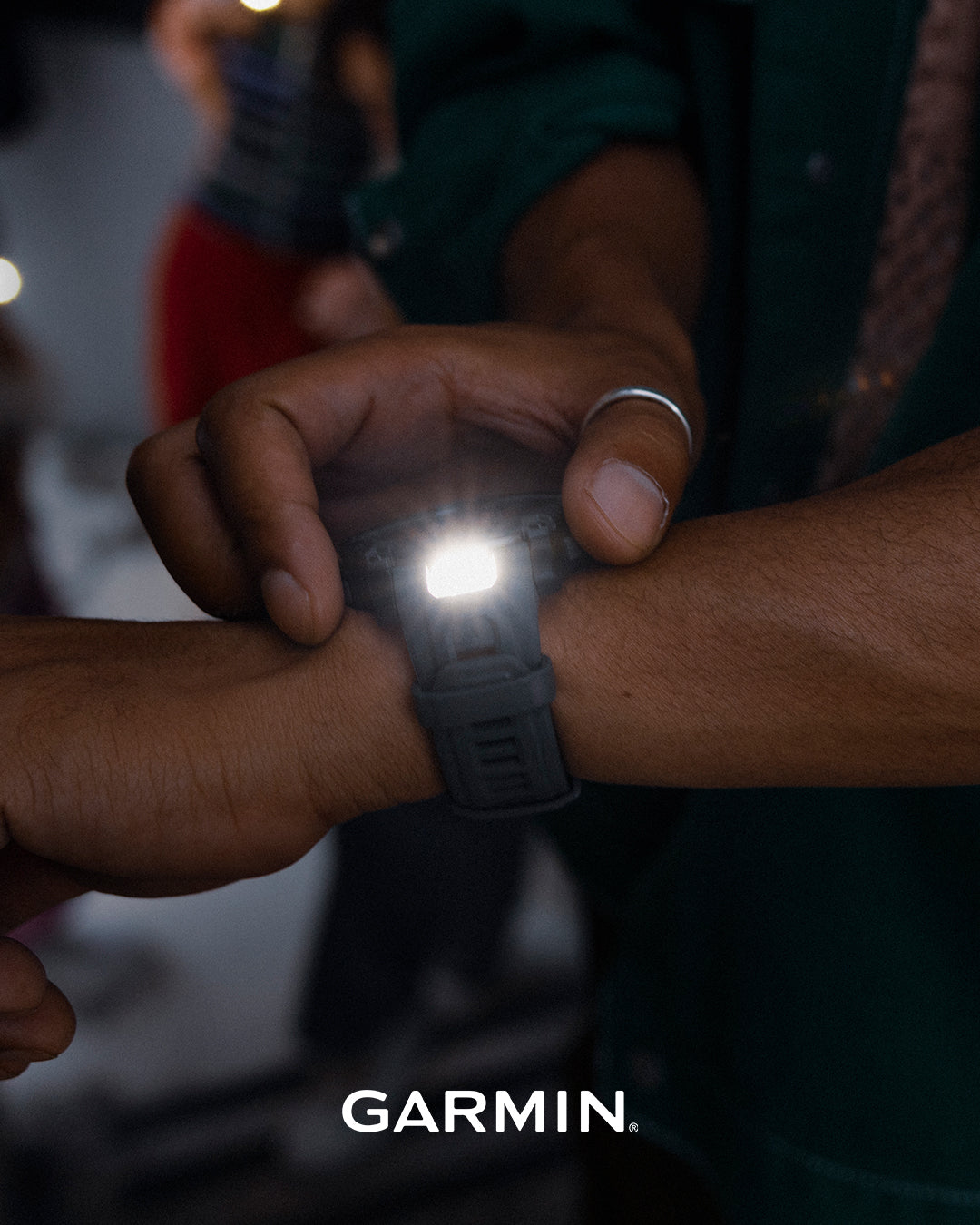 Instinct 3 – 45 mm, AMOLED, Black with black silicone band